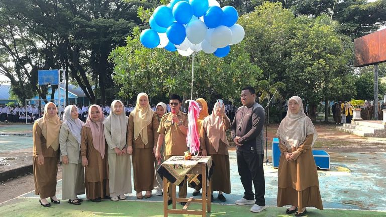 ‘Last Ceremony’ SMPN3 Palopo, Basri: BukanPerpisahan, Tapi Awal Perjalanan Baru…Teruslah BerprestasiPenulis Redaksi – 27 April 2026
